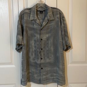 Syllables System Men’s SZ M Short Sleeve Button Down Lightweight Gray Shirt